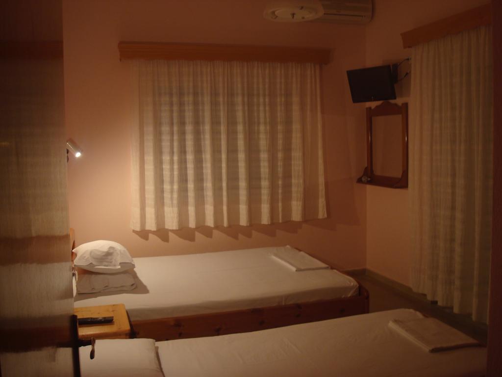 Hotel Filoxenia Neoi Poroi Room photo